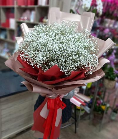 Букет цветов из: Гипсофила в Поселке имени Свердлова