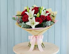 Букет цветов из:  Лилии и Розы #REPLACE_PRED# Поселке имени Свердлова