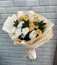 Букет цветов из:  Розы и Хризантемы в Поселке имени Свердлова