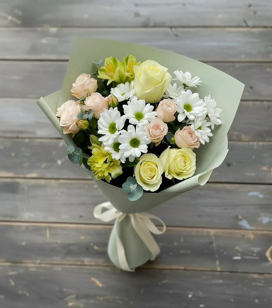 Букет цветов из: Альстромерии, Розы и Хризантемы в Поселке имени Свердлова