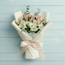 Букет цветов из:  Альстромерии в Поселке имени Свердлова
