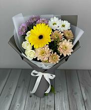 Букет цветов из:  Розы, Герберы и Хризантемы в Поселке имени Свердлова