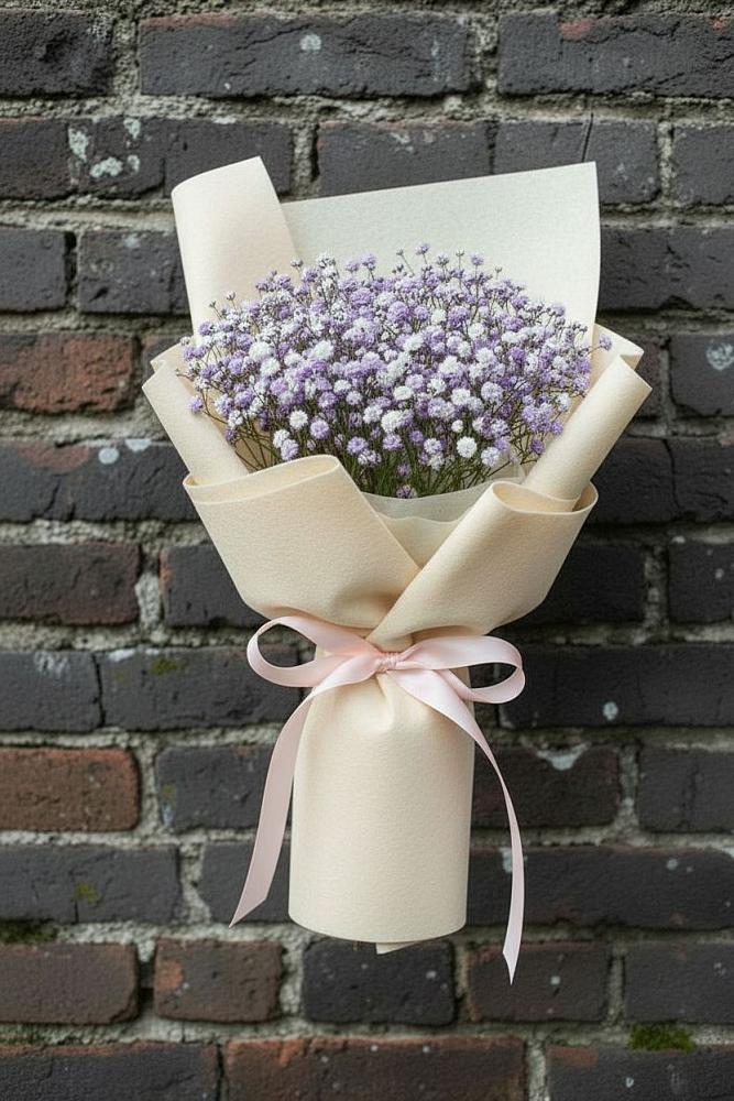 Букет цветов из: Гипсофила в Поселке имени Свердлова