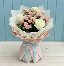 Букет цветов из:  Розы в Поселке имени Свердлова
