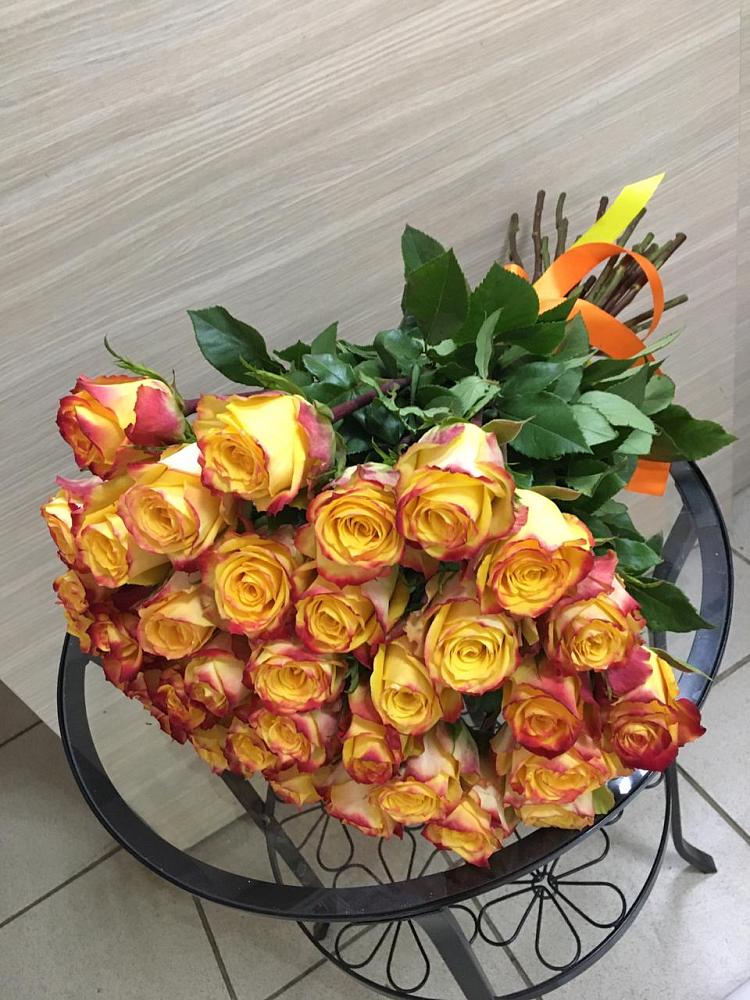 Букет Желтые розы в Поселке имени Свердлова