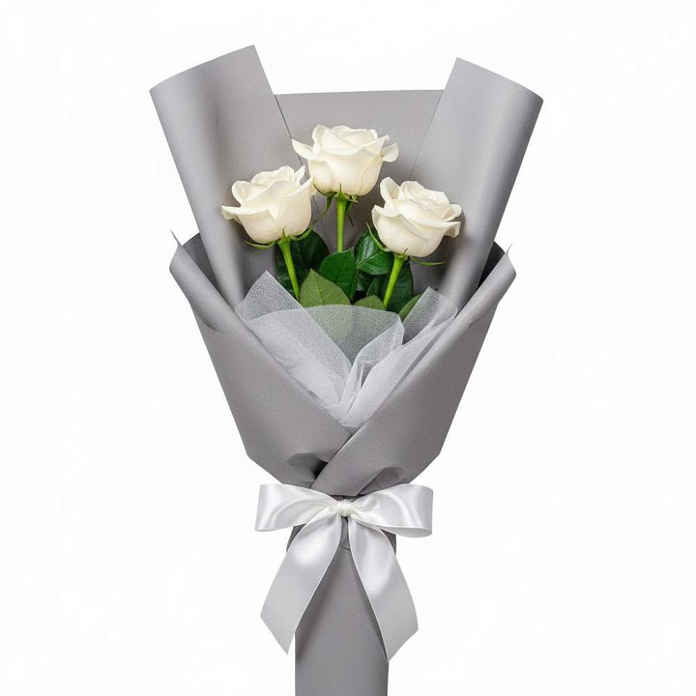Букет 3 белые розы в Поселке имени Свердлова