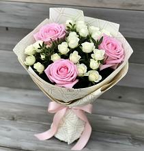 Букет цветов из:  Розы в Поселке имени Свердлова