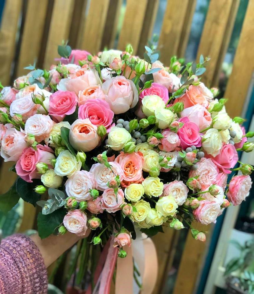 Букет цветов из: Розы в Поселке имени Свердлова