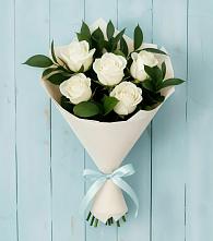 Букет цветов из:  Розы в Поселке имени Свердлова