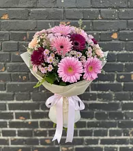 Букет цветов из:  Герберы и Хризантемы в Поселке имени Свердлова